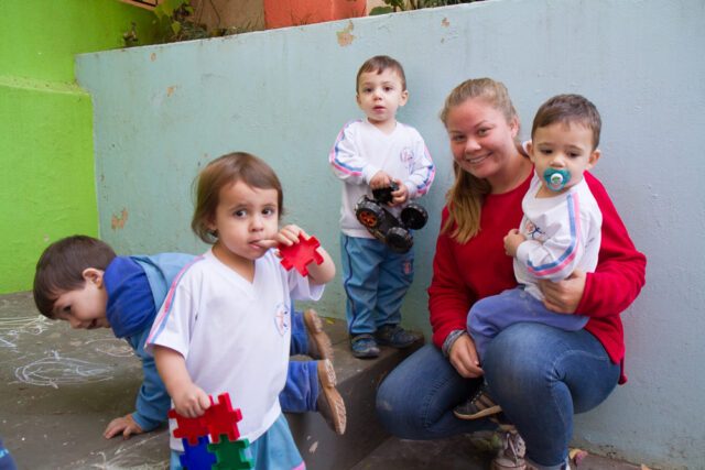 Die Missionarin auf Zeit Julia Unland fand die Aufgabe im Erziehungszentrum Sagrada Familia in Leme/Brasilien während ihres Einsatzjahhres 2017/2018 spannend und abwechslungsreich. jetzt engagert sie sich im Förderverein "Brückenschlag". Foto: SMMP/Ulrich Bock