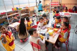 Frühstückspause in dem Montessori-Kindergarten. Foto: SMMP/Florian Kopp